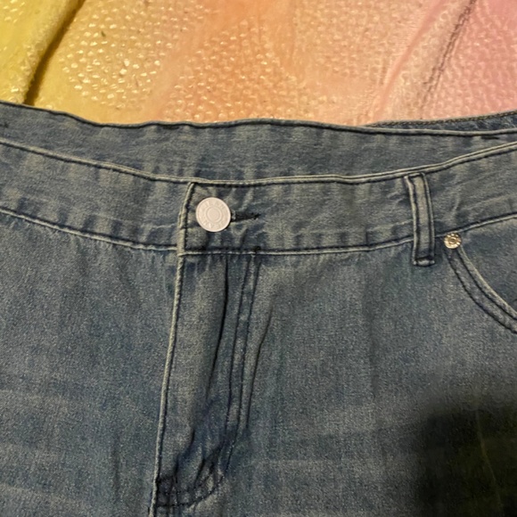 Jeans - Picture 6 of 7